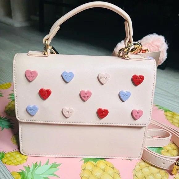 💗🧸 Betsey Johnson Candy Heart Handbag & Gummy Bear Wallet & Heart Charm NWT - Picture 2 of 16